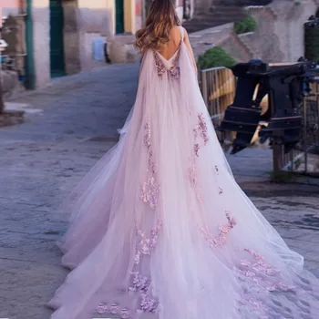 Boho Νυφικό 2019 3D Λουλούδια Μωβ Παραλία Φορέματα Νύφης Φόρεμα Puff Τούλι Νυφικά Τρένο Μήκος Πατωμάτων