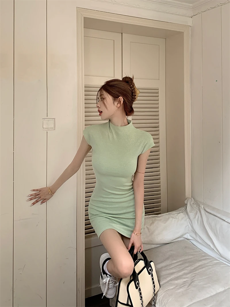 Gaganight Γυναίκες Σέξι Μισό Υψηλής Λαιμό Κοντό Μανίκι Φόρεμα 2023 Γυναικών Καλοκαίρι Νέα Σέξι Λεπτή Τακτοποίηση Τυλιγμένο Hip Σύντομη Πλεκτά Φορέματα