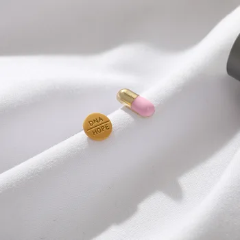 Αστεία Ιατρική Stud Σκουλαρίκια για τις γυναίκες Κάψα Ταμπλετών Ασύμμετρη Μικρό Χαριτωμένο Σκουλαρίκι κορέας Χαριτωμένο Κόσμημα Μόδας Χονδρικής Δώρο