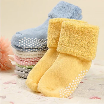 Κάλτσες Μωρών βαμβακιού το Φθινόπωρο Χειμώνα Πυκνώσει Ζεστό Νεογέννητο Αγόρι Κορίτσι Πάτωμα Κάλτσες Μωρών Μη ολίσθησης Terry Κάλτσες για Αγόρια Κορίτσια 0-3 Έτος