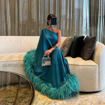 Ντουμπάι Πράσινο Και Φτερά Σατέν Φορέματα Βραδιού Ώμων Πτυχών Ruched Σαουδική Αραβική Γυναίκες Από Το Επίσημο Κόμμα Prom Φορέματα